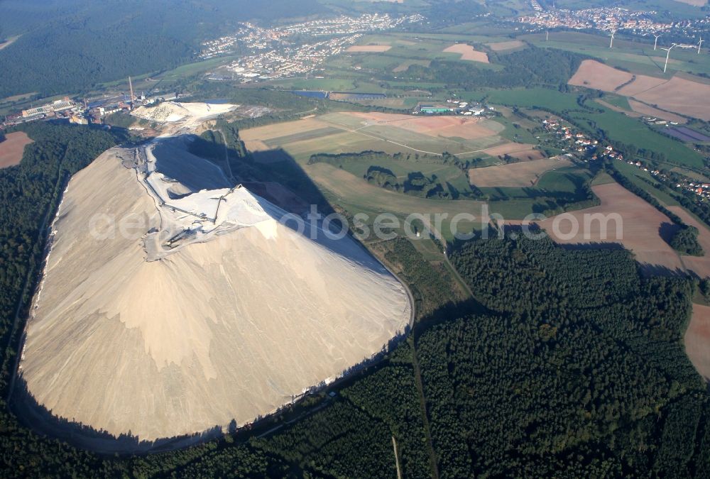 Unterbreizbach from the bird's eye view: Overburden dumps of the mine the K & S AG on the shaft 1 in Unterbreizbach in Thuringia