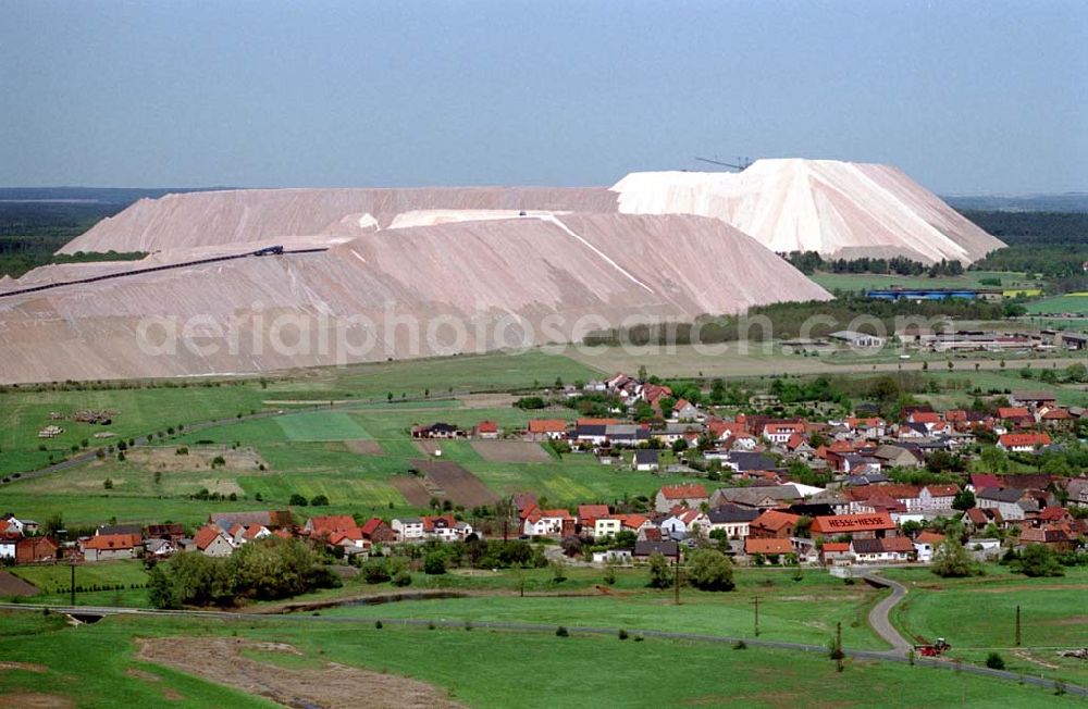 Cobitz in Sachsen-Anhalt from the bird's eye view: Abraumhalden der Kali + Salz AG bei Cobitz in Sachsen-Anhalt. Datum: 05.05.03