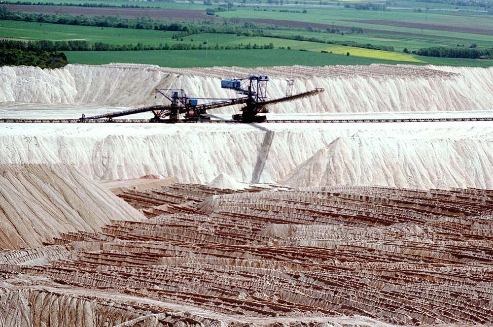 Aerial image Cobitz in Sachsen-Anhalt - Abraumhalden der Kali + Salz AG bei Cobitz in Sachsen-Anhalt. Datum: 05.05.03