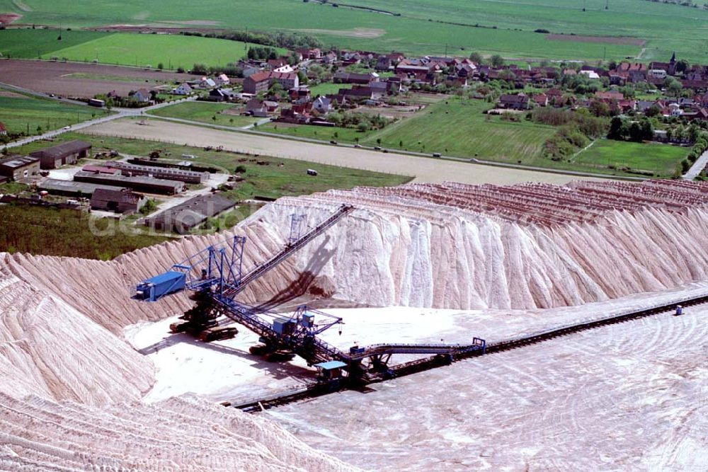 Aerial image Cobitz in Sachsen-Anhalt - Abraumhalden der Kali + Salz AG bei Cobitz in Sachsen-Anhalt. Datum: 05.05.03