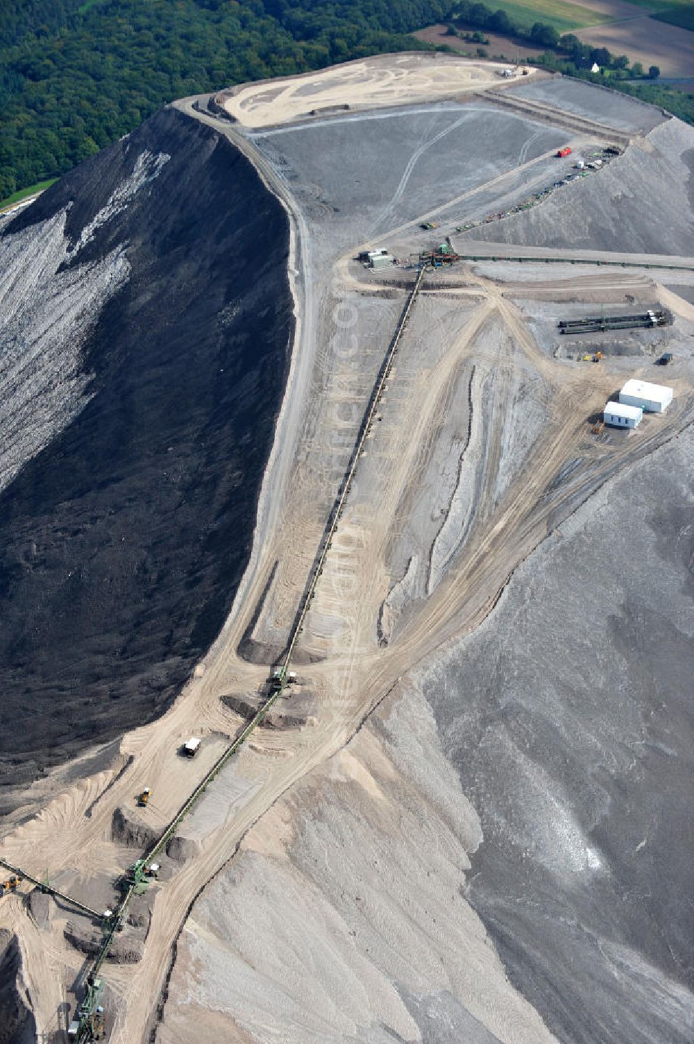 Neuhof from the bird's eye view: Tailings and production of salt mining in Neuhof