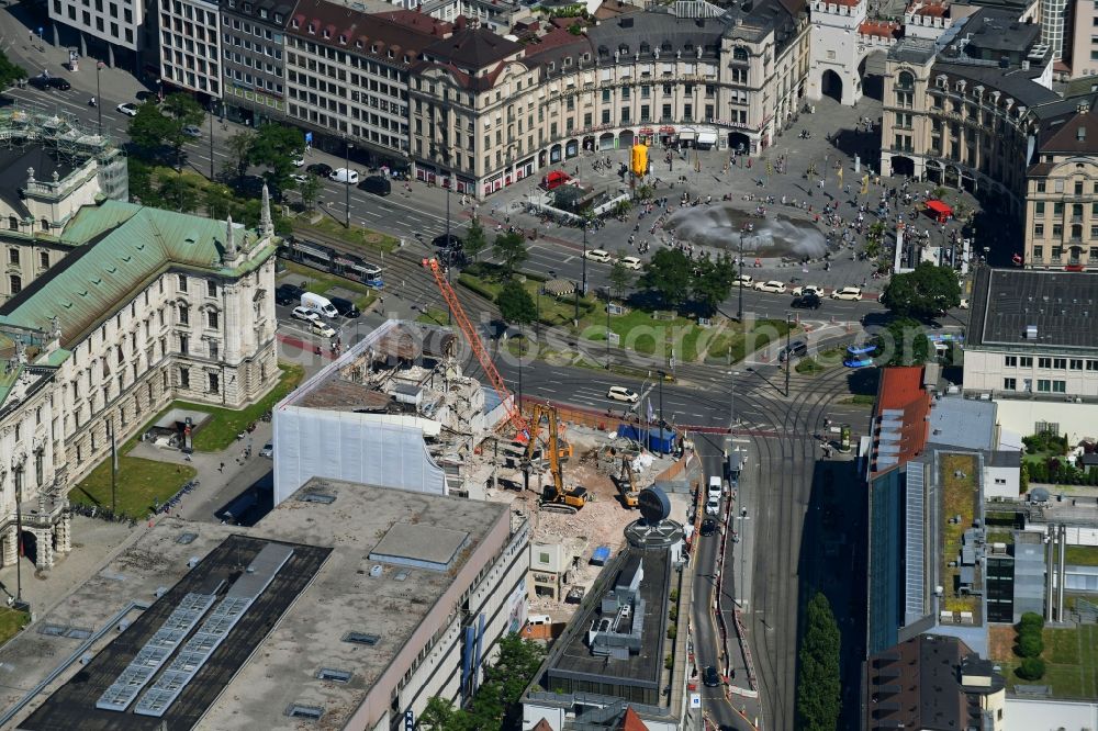 Aerial photograph München - Demolition and unsealing work on the concrete surfaces the formerly Hotel Koenigshof on Karlsplatz in Munich in the state Bavaria, Germany