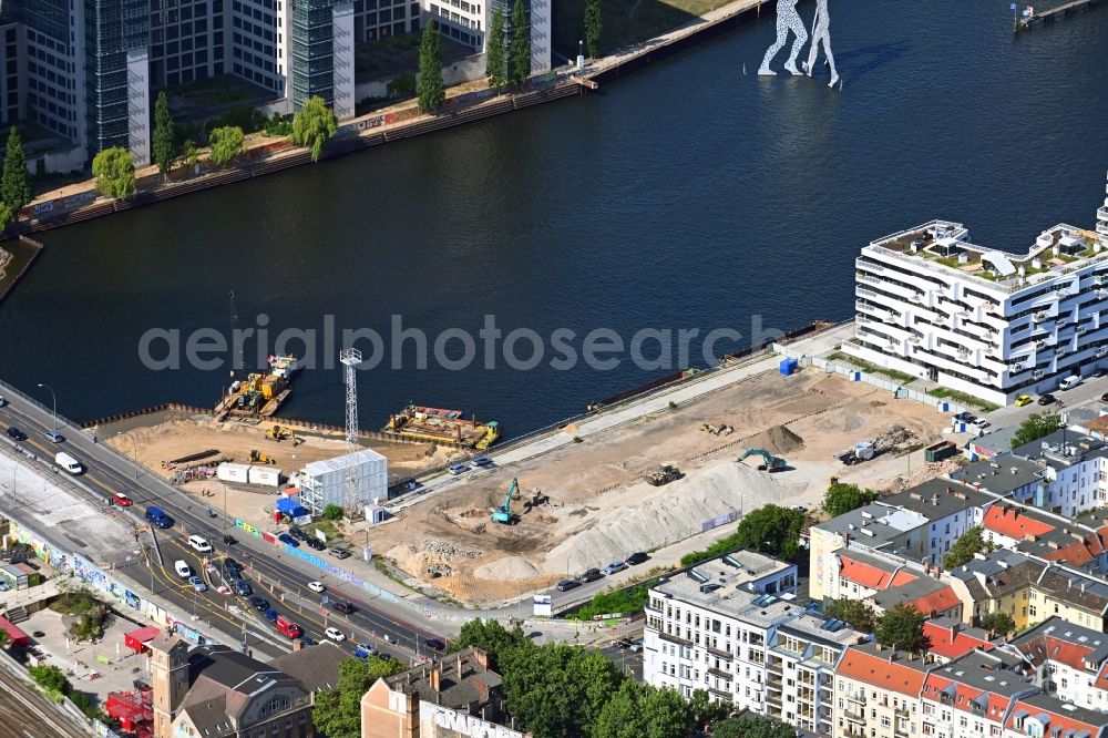 Aerial image Berlin - Demolition and unsealing work on the concrete surfaces in ehmaligen Osthafen on Stralauer Allee in Gewerbegebiet in the district Friedrichshain in Berlin, Germany