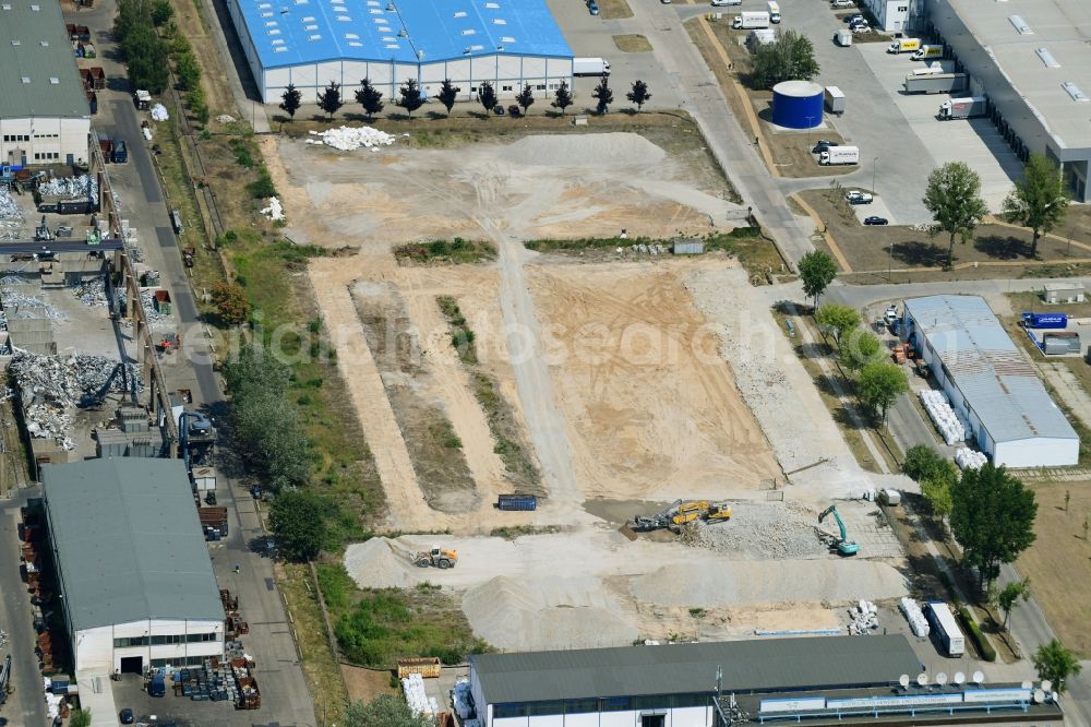 Aerial photograph Hoppegarten - Demolition and unsealing work on the concrete surfaces on Industriestrasse in Hoppegarten in the state Brandenburg, Germany