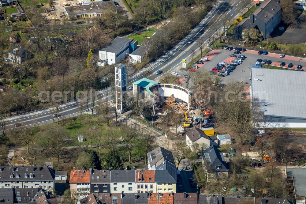 Essen from above - Demolition work on the ruin of the church building of St-Stephanus-Kirche on Hausacker Strasse in Essen in the state North Rhine-Westphalia, Germany