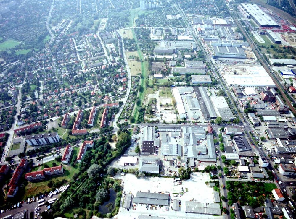 Aerial photograph Berlin - Spandau - Abriß- und Baufläche der Firma WAYS & FREYTAG AG am Päwesiner Weg 28 - 30 in Berlin - Spandau.