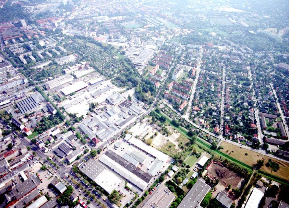 Berlin - Spandau from above - Abriß- und Baufläche der Firma WAYS & FREYTAG AG am Päwesiner Weg 28 - 30 in Berlin - Spandau.