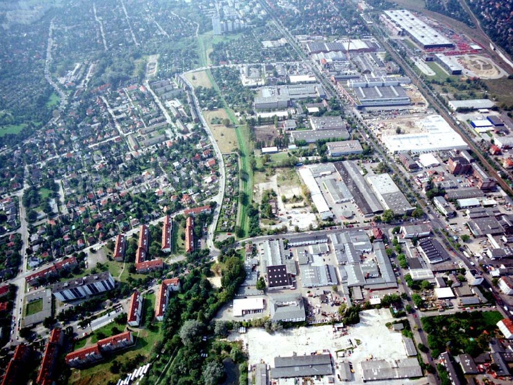 Berlin - Spandau from the bird's eye view: Abriß- und Baufläche der Firma WAYS & FREYTAG AG am Päwesiner Weg 28 - 30 in Berlin - Spandau.