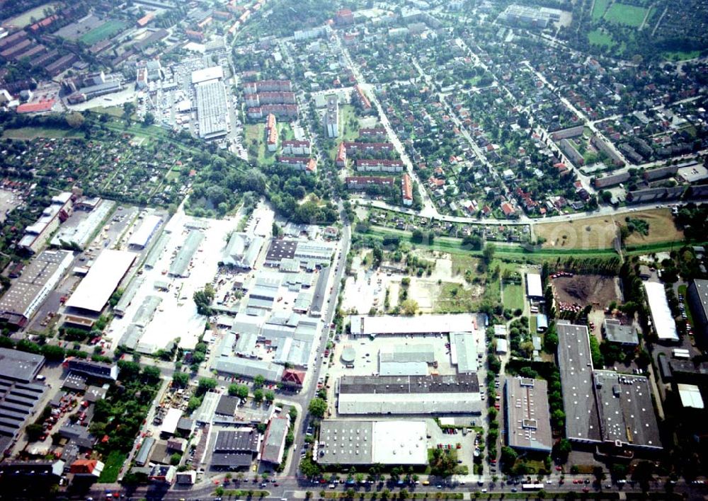 Berlin - Spandau from above - Abriß- und Baufläche der Firma WAYS & FREYTAG AG am Päwesiner Weg 28 - 30 in Berlin - Spandau.