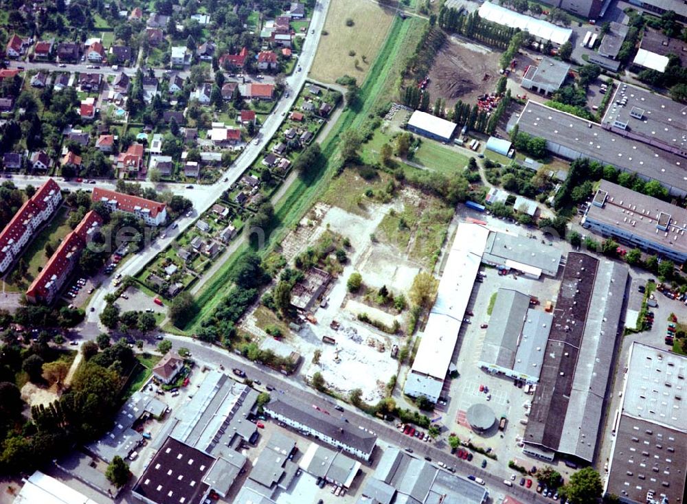 Berlin - Spandau from above - Abriß- und Baufläche der Firma WAYS & FREYTAG AG am Päwesiner Weg 28 - 30 in Berlin - Spandau.