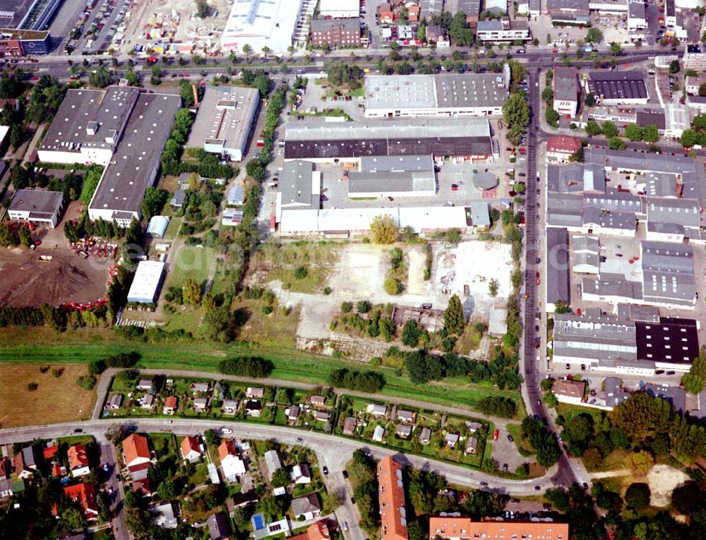 Aerial image Berlin - Spandau - Abriß- und Baufläche der Firma WAYS & FREYTAG AG am Päwesiner Weg 28 - 30 in Berlin - Spandau.