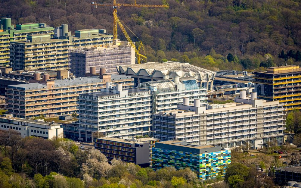 Aerial image Bochum - Dismantling of high-rise buildings of the NA building on the campus of the Ruhr University Bochum in the district Querenburg in Bochum at Ruhrgebiet in the state North Rhine-Westphalia, Germany