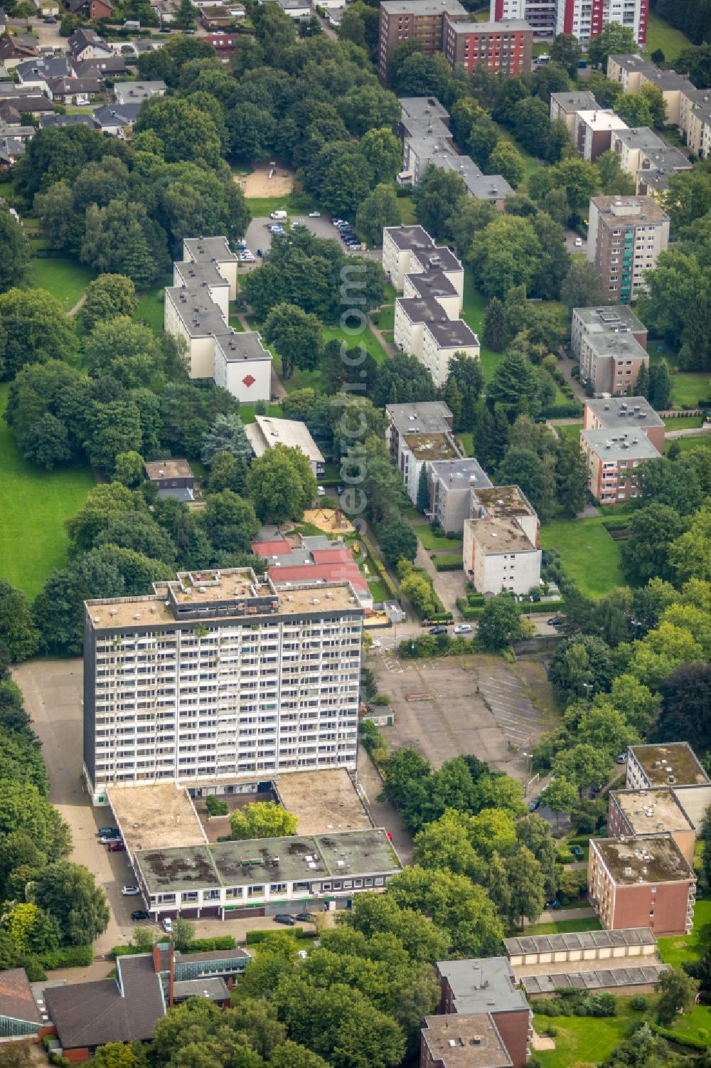 Gladbeck from above - Dismantling of high-rise buildings on Schwechater Strasse in Gladbeck in the state North Rhine-Westphalia, Germany