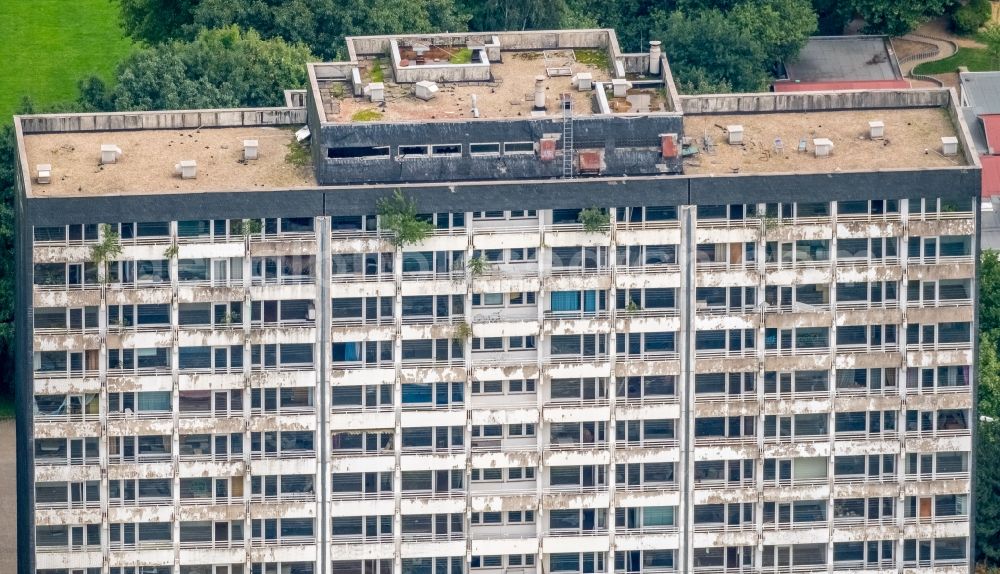 Gladbeck from above - Dismantling of high-rise buildings on Schwechater Strasse in Gladbeck in the state North Rhine-Westphalia, Germany