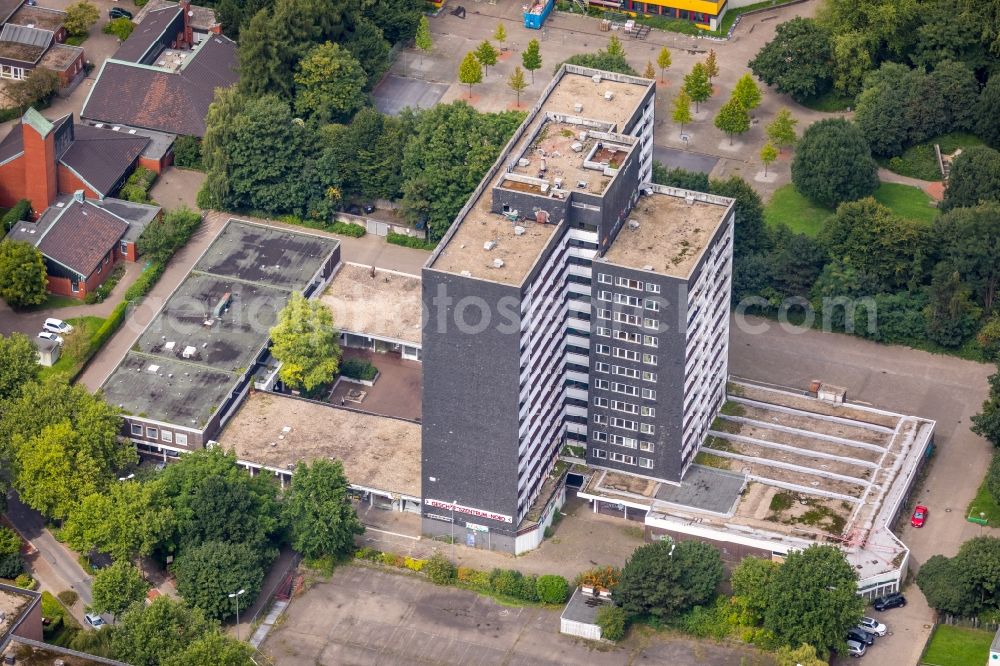 Aerial photograph Gladbeck - Dismantling of high-rise buildings on Schwechater Strasse in Gladbeck in the state North Rhine-Westphalia, Germany