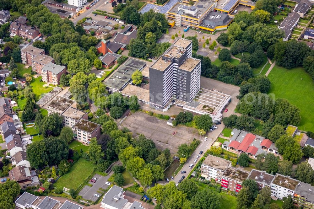 Gladbeck from above - Dismantling of high-rise buildings on Schwechater Strasse in Gladbeck in the state North Rhine-Westphalia, Germany