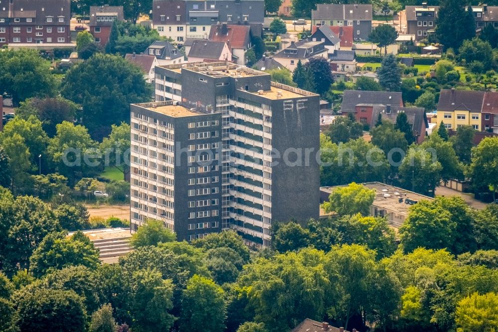 Aerial photograph Gladbeck - Dismantling of high-rise buildings on Schwechater Strasse in Gladbeck in the state North Rhine-Westphalia, Germany