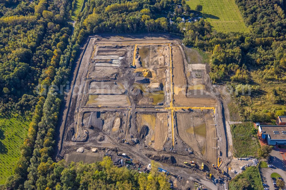 Aerial image Bergkamen - Demolition and dismantling of the conveyor systems and mining shaft systems on the headframe of the mine and colliery Zeche Monopol Schacht Grimberg on street Kleiweg in Bergkamen at Ruhrgebiet in the state North Rhine-Westphalia, Germany