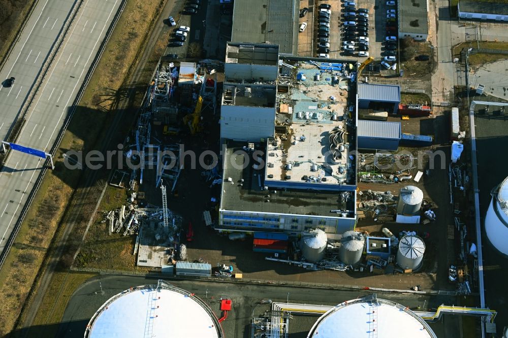 Aerial photograph Gera - Demolition and dismantling of the decommissioned power plants and exhaust towers of the cogeneration plant Gera Nord in Gera in the state Thuringia, Germany