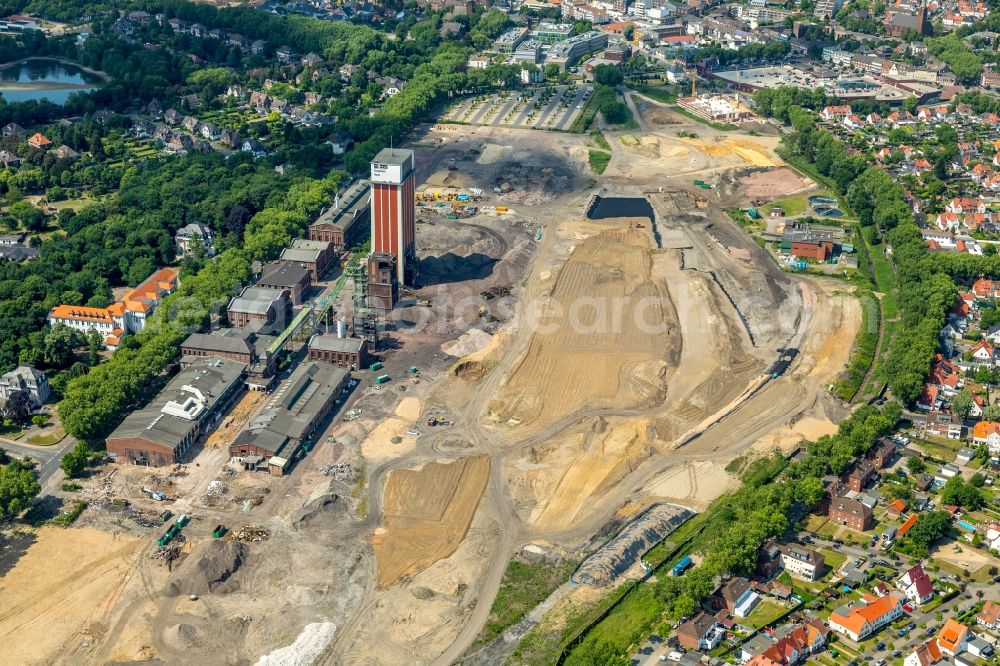 Kamp-Lintfort from above - Demolition and dismantling work at the Conveyors and mining pits at the headframe Zeche Friedrich Heinrich Schacht 2 in Kamp-Lintfort in the state North Rhine-Westphalia