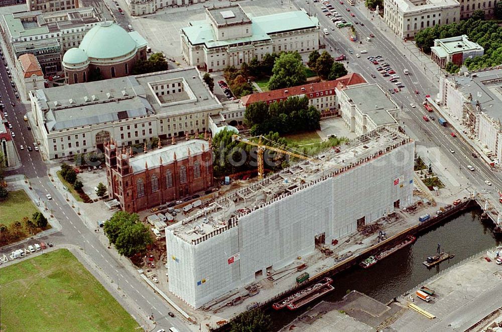 Berlin Mitte from the bird's eye view: 06.09.1995 Abriß des ehemalign DDR-Außenministerium Berlin Mitte