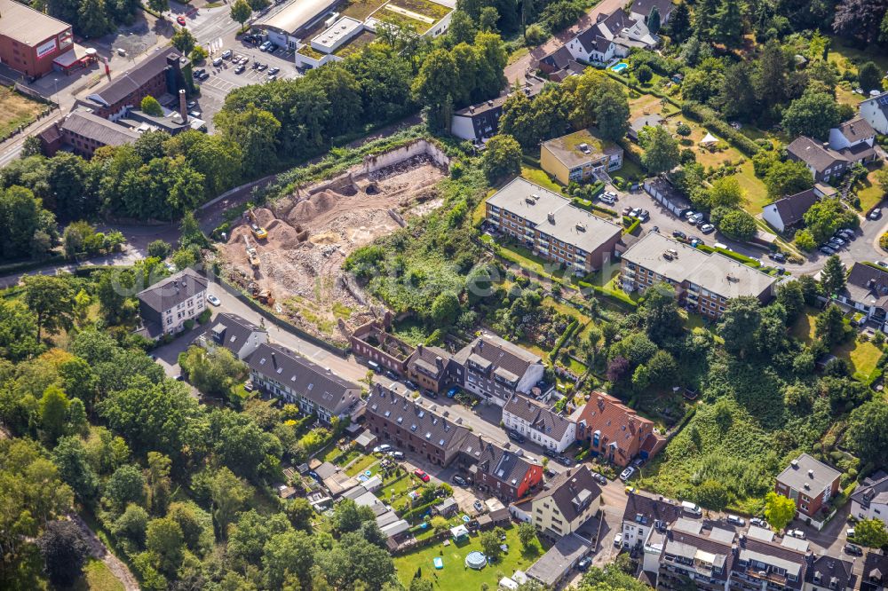 Mülheim an der Ruhr from above - Demolition and disposal work on the remains of the ruins the formerly Ibing-Brauerei in Muelheim on the Ruhr at Ruhrgebiet in the state North Rhine-Westphalia, Germany