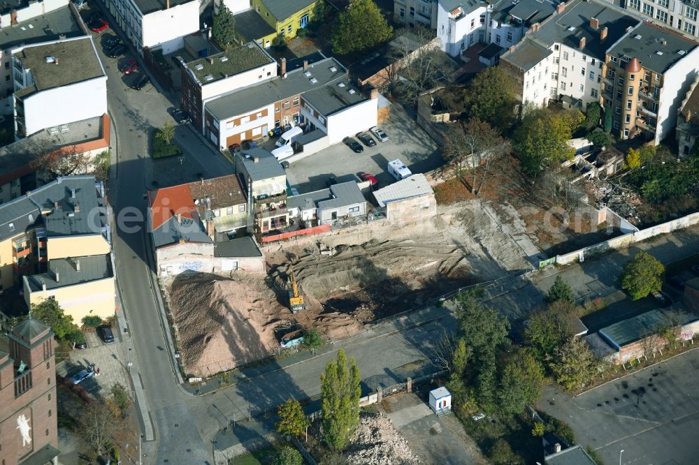 Cottbus from above - Demolition and disposal work on the remains of the ruins of VEB Brauerei Cottbus on Buergerstrasse corner - Taubenstrasse in Cottbus in the state Brandenburg, Germany