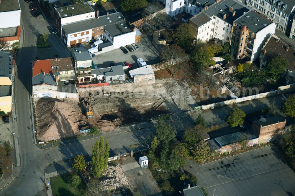 Cottbus from the bird's eye view: Demolition and disposal work on the remains of the ruins of VEB Brauerei Cottbus on Buergerstrasse corner - Taubenstrasse in Cottbus in the state Brandenburg, Germany