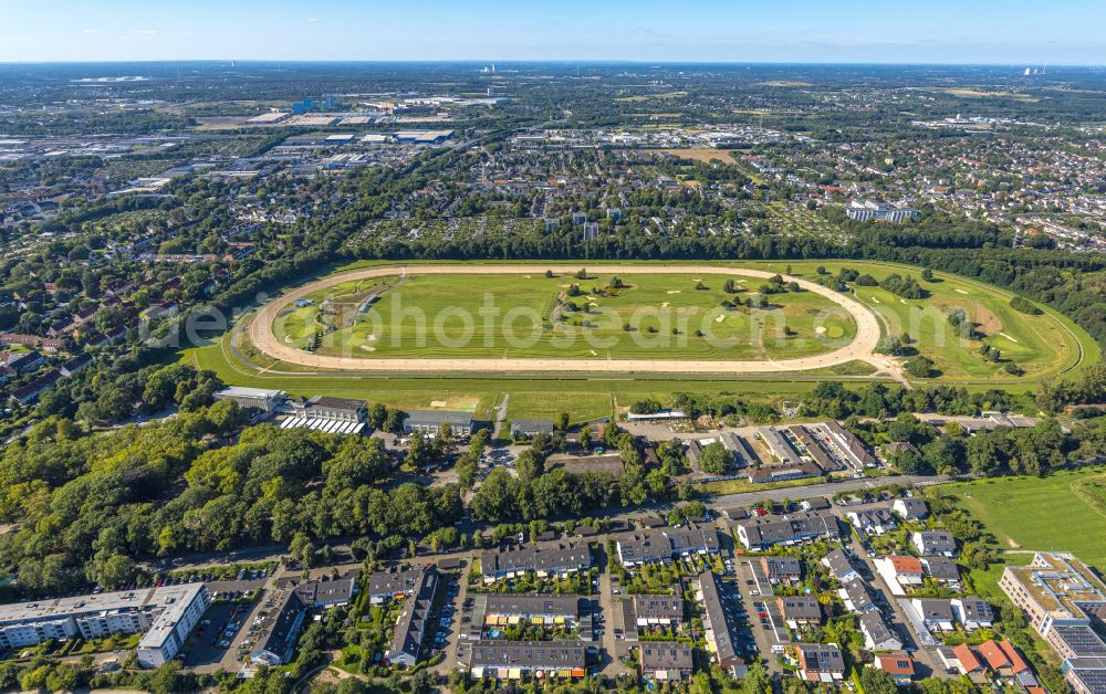 Dortmund from the bird's eye view: Demolition of a building on the grounds of the GolfRange Dortmund golf course on Rennweg in the district of Wambel in Dortmund in the state North Rhine-Westphalia, Germany