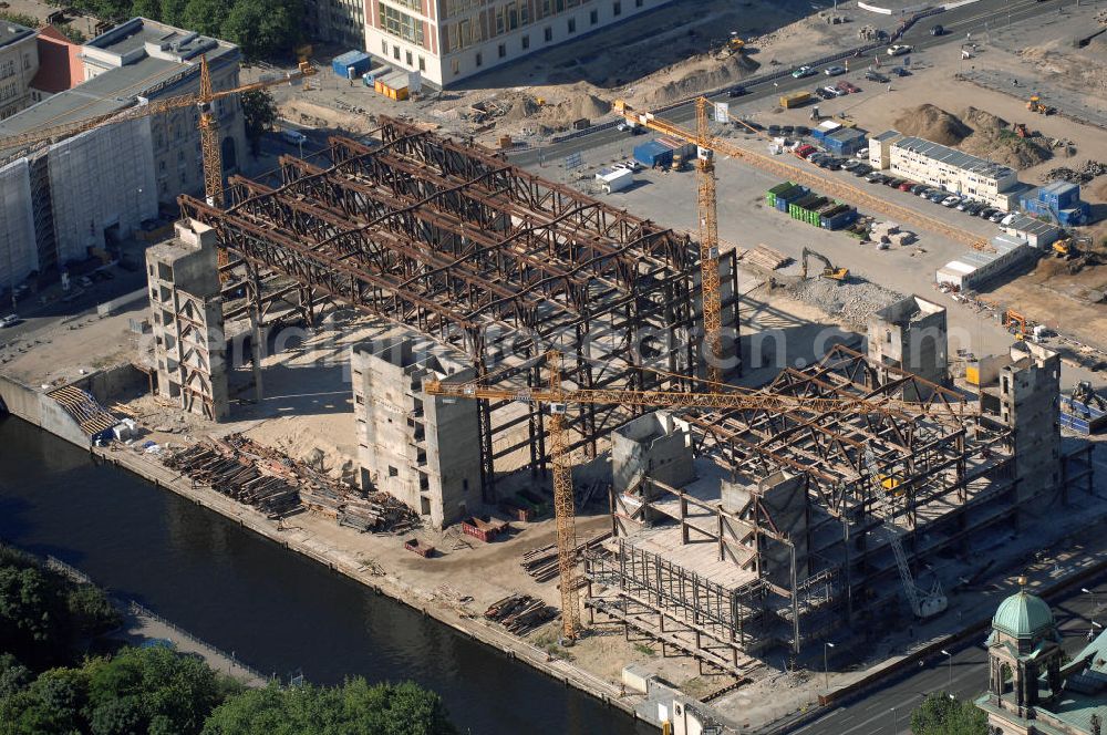 Aerial photograph Berlin - Demolition construction site at the Palast der Republik in Berlin-Mitte