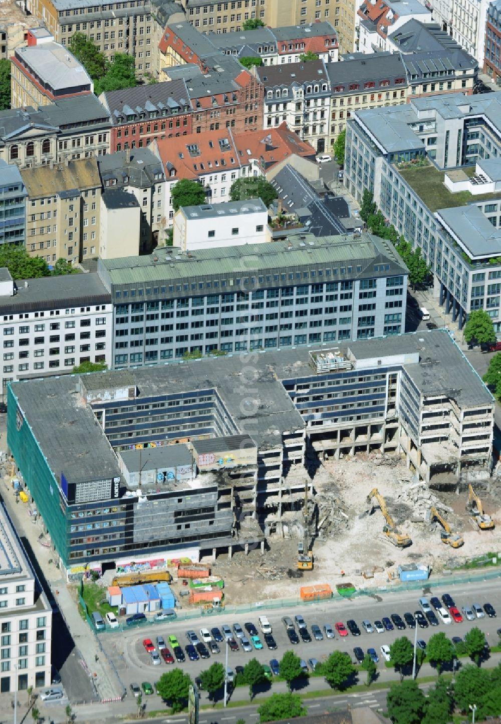 Aerial photograph Leipzig - Demolition of the ruins of the old Robotron - Company - building in Leipzig in Saxony