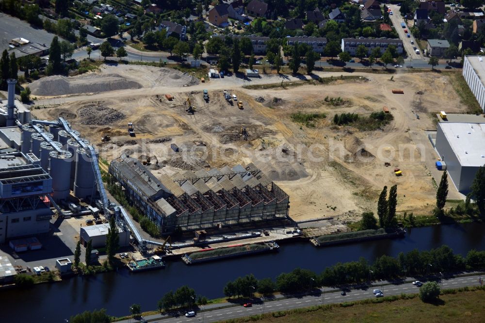 Aerial image Berlin - Demolition work on the former industrial site on the banks of the Teltow Canal in Neukölln district in Berlin