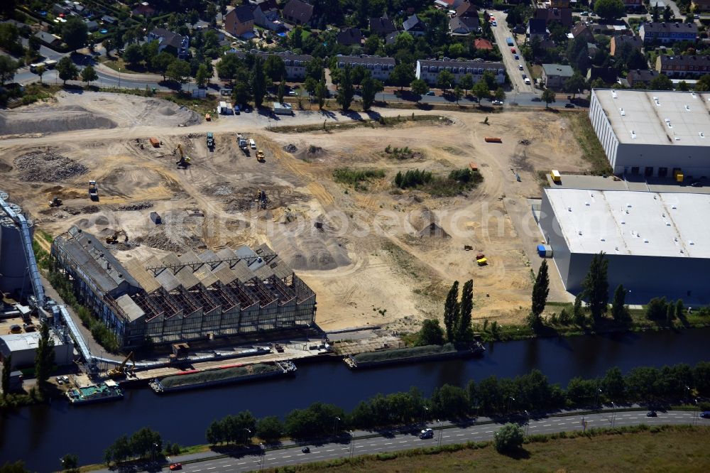 Berlin from above - Demolition work on the former industrial site on the banks of the Teltow Canal in Neukölln district in Berlin