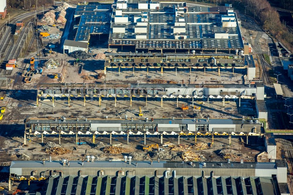 Aerial photograph Bochum - Construction and deconstruction works of the company grounds and facilities of Adam Opel AG works Bochum II in the East of Bochum in the state of North Rhine-Westphalia