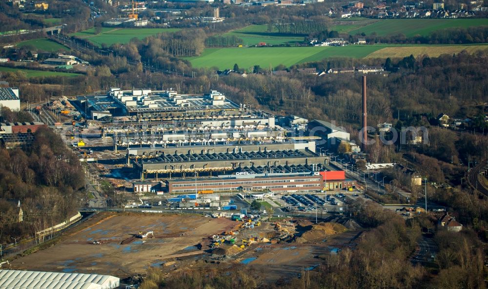 Bochum from the bird's eye view: Construction and deconstruction works of the company grounds and facilities of Adam Opel AG works Bochum II in the East of Bochum in the state of North Rhine-Westphalia