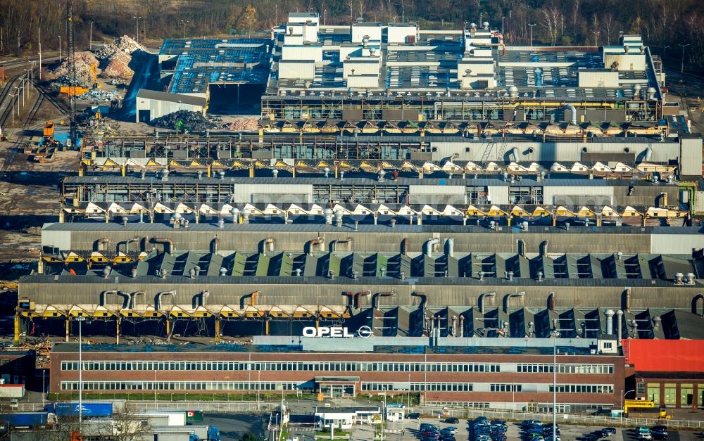 Aerial image Bochum - Construction and deconstruction works of the company grounds and facilities of Adam Opel AG works Bochum II in the East of Bochum in the state of North Rhine-Westphalia