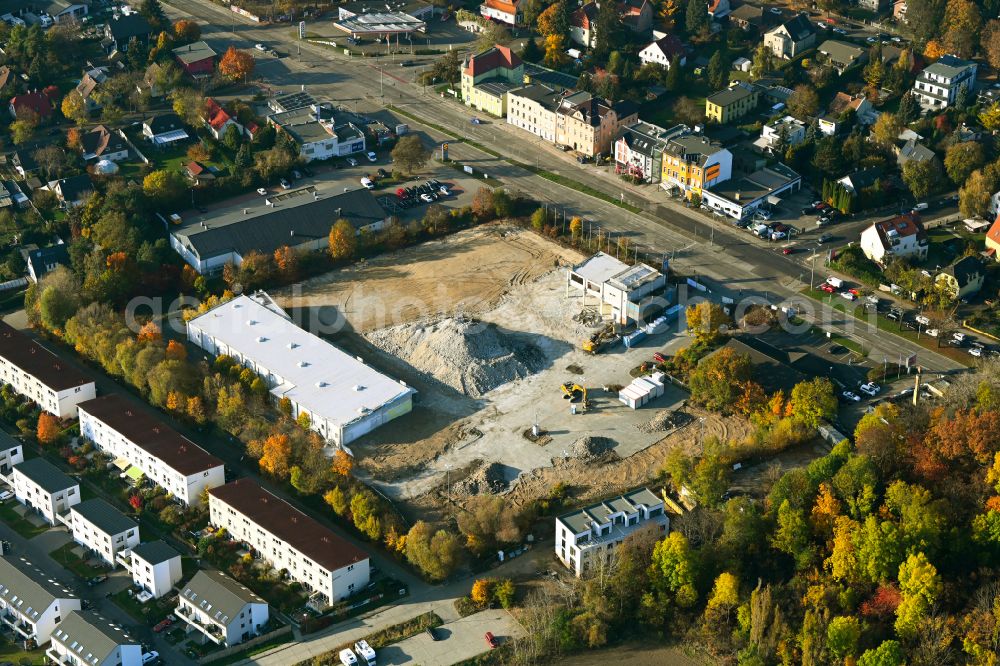 Aerial photograph Berlin - Demolition work on the building complex of the former shopping center REWE and ALDI on street Alt-Kaulsdorf in the district Kaulsdorf in Berlin, Germany