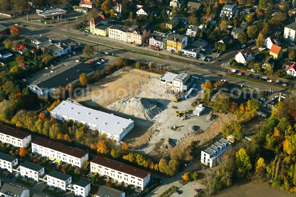 Berlin from above - Demolition work on the building complex of the former shopping center REWE and ALDI on street Alt-Kaulsdorf in the district Kaulsdorf in Berlin, Germany