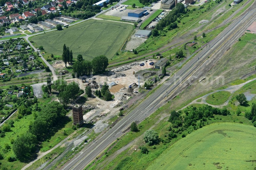 Aerial image Halberstadt - Demolition work on the site of the ruins des Bahn- Betriebswerkes in Halberstadt in the state Saxony-Anhalt