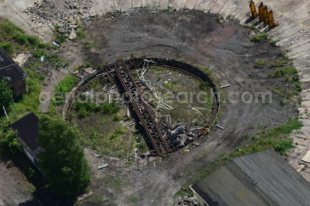 Aerial image Halberstadt - Demolition work on the site of the ruins des Bahn- Betriebswerkes in Halberstadt in the state Saxony-Anhalt