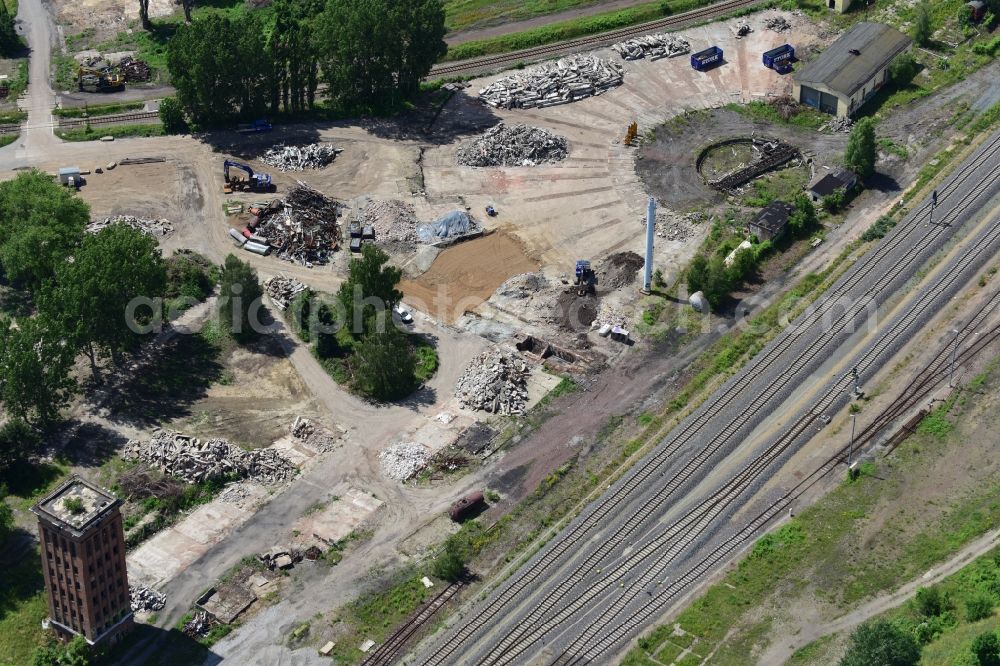 Aerial image Halberstadt - Demolition work on the site of the ruins des Bahn- Betriebswerkes in Halberstadt in the state Saxony-Anhalt