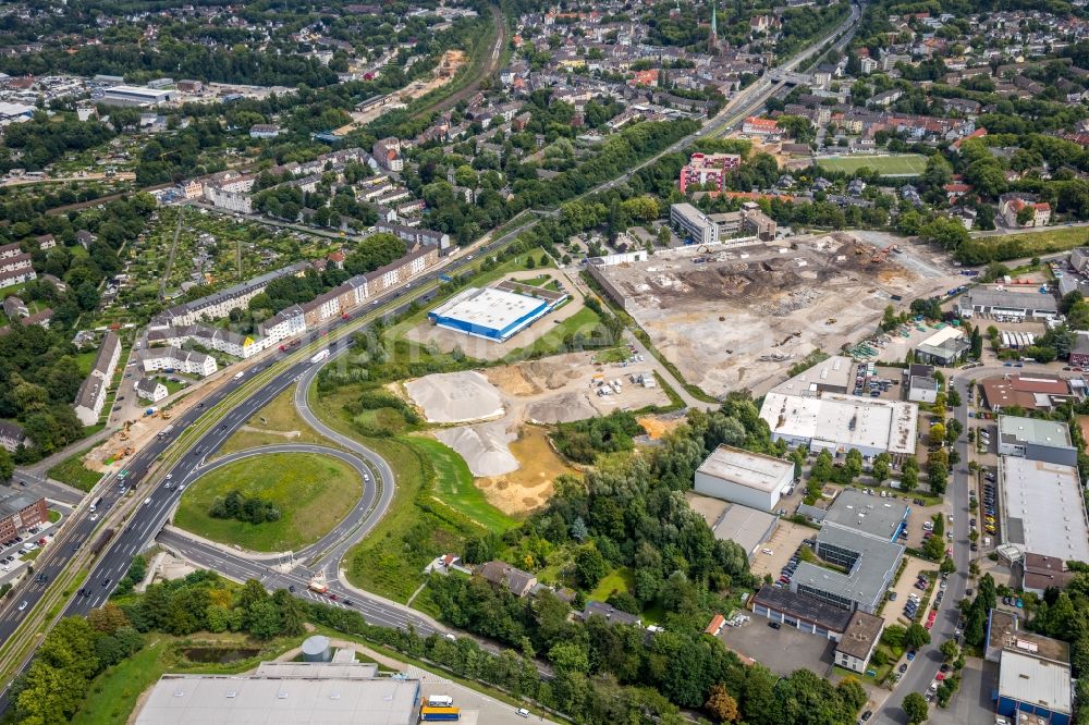 Aerial photograph Essen - Demolition work on the site of the former logistics center ruin ALDI Einkauf GmbH & Co. oHG on cornernbergstrasse in Essen in the state North Rhine-Westphalia, Germany