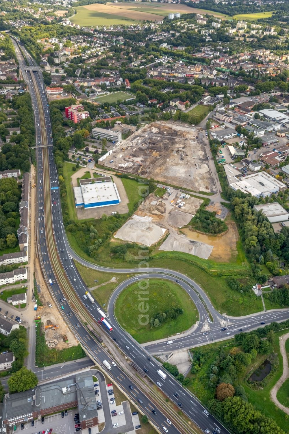 Essen from the bird's eye view: Demolition work on the site of the former logistics center ruin ALDI Einkauf GmbH & Co. oHG on cornernbergstrasse in Essen in the state North Rhine-Westphalia, Germany