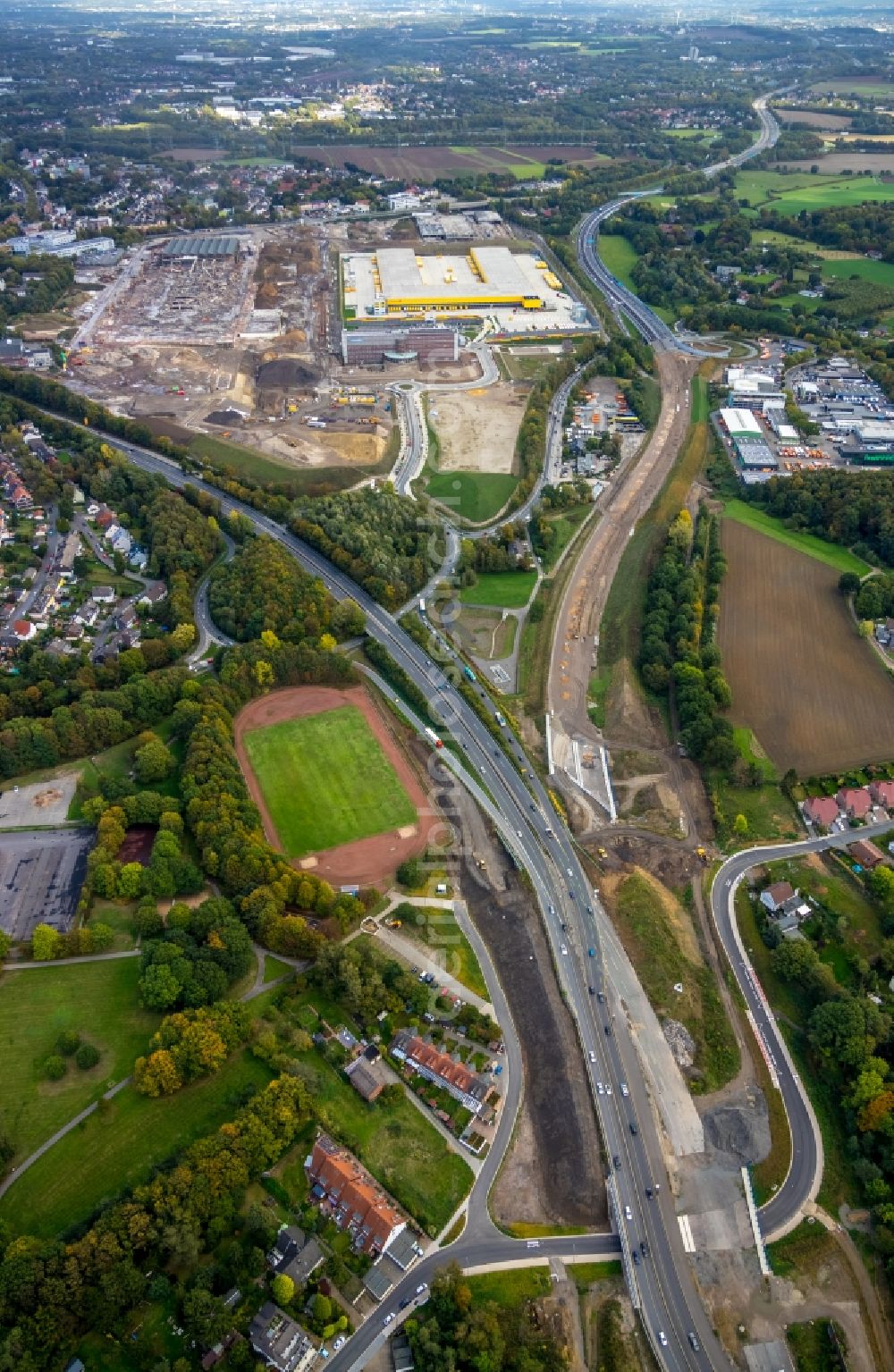 Aerial image Bochum - Demolition work on the site of the Industry- ruins the formerly OPEL- factoryes in the district Laer in Bochum in the state North Rhine-Westphalia, Germany