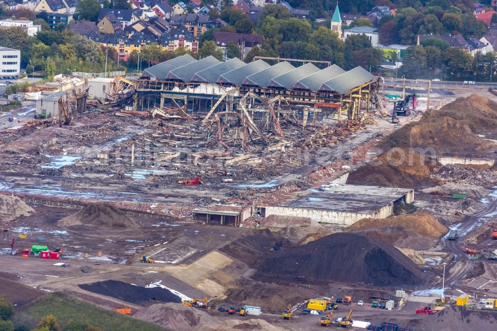 Bochum from the bird's eye view: Demolition work on the site of the Industry- ruins the formerly OPEL- factoryes in the district Laer in Bochum in the state North Rhine-Westphalia, Germany