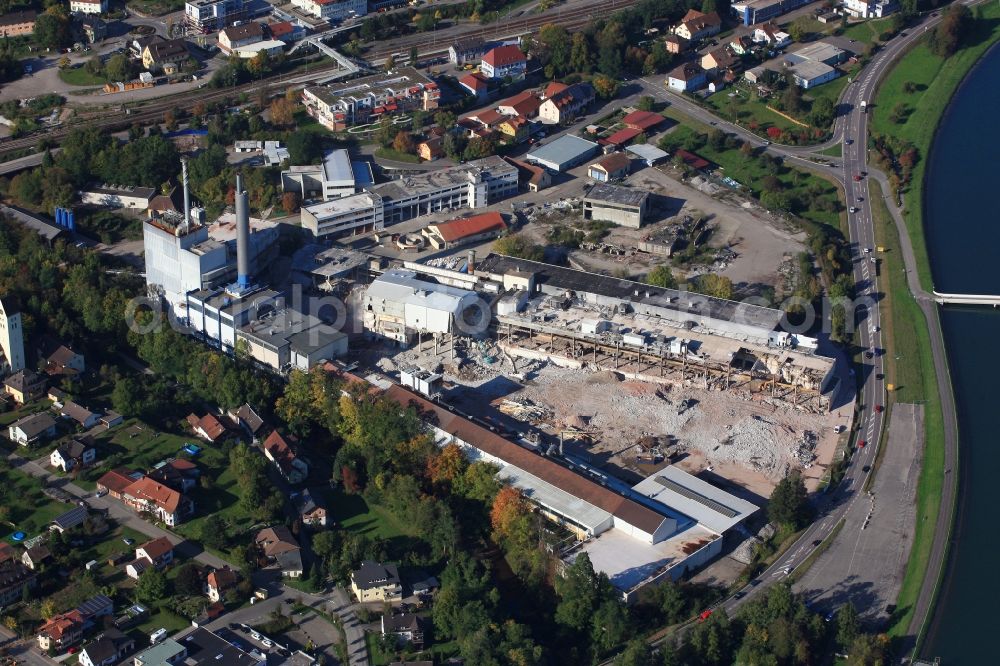 Aerial photograph Albbruck - Demolition work on the site of the Industry- ruins the former paper mill in the district Metteberberg in Albbruck in the state Baden-Wuerttemberg, Germany