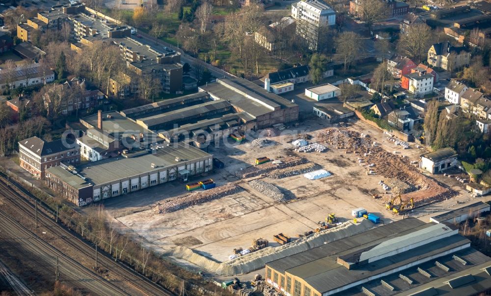 Herne from the bird's eye view: Demolition work on the site of the Industry- ruins along the Fabrikstrasse in Herne in the state North Rhine-Westphalia, Germany