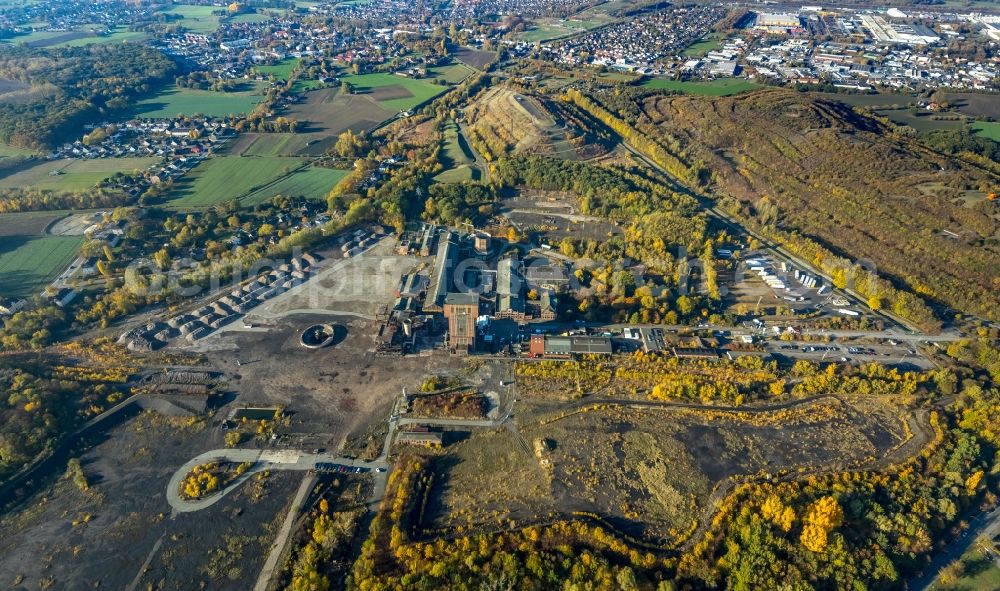 Hamm from the bird's eye view: Demolition work on the site of the Industry- ruins Zeche Heinrich Robert in Hamm in the state North Rhine-Westphalia, Germany