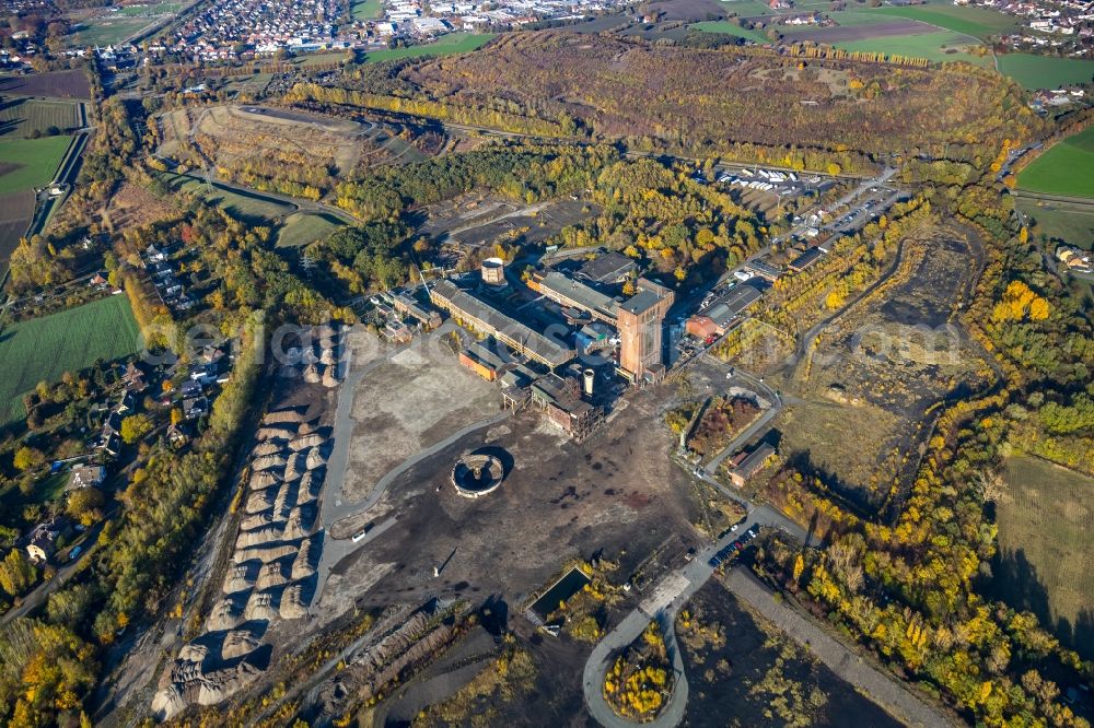 Hamm from above - Demolition work on the site of the Industry- ruins Zeche Heinrich Robert in Hamm in the state North Rhine-Westphalia, Germany