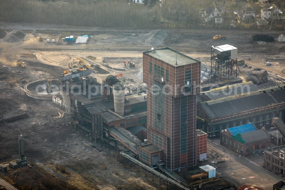 Aerial photograph Hamm - Demolition work on the site of the Industry- ruins Zeche Heinrich Robert in Hamm in the state North Rhine-Westphalia, Germany